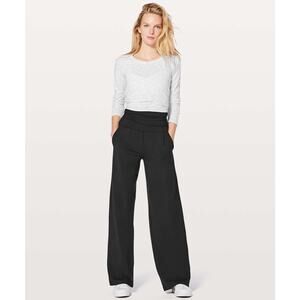 Lululemon Take It Easy Pant *31" in Black Size 4